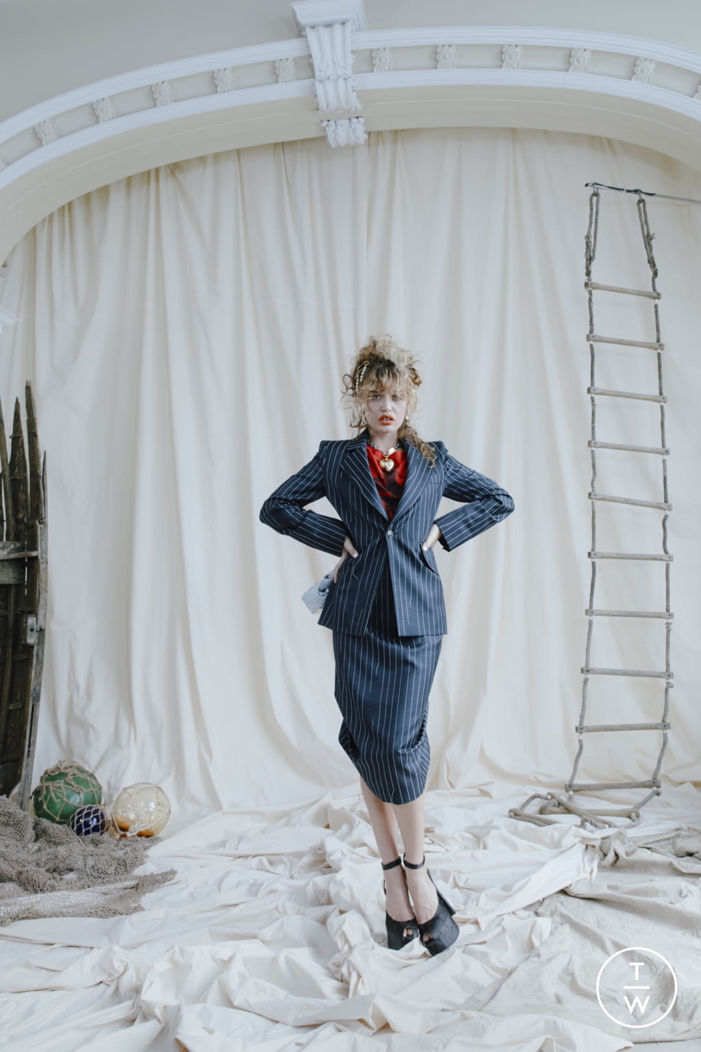 Fashion Week London Spring/Summer 2022 look 20 de la collection Vivienne Westwood womenswear