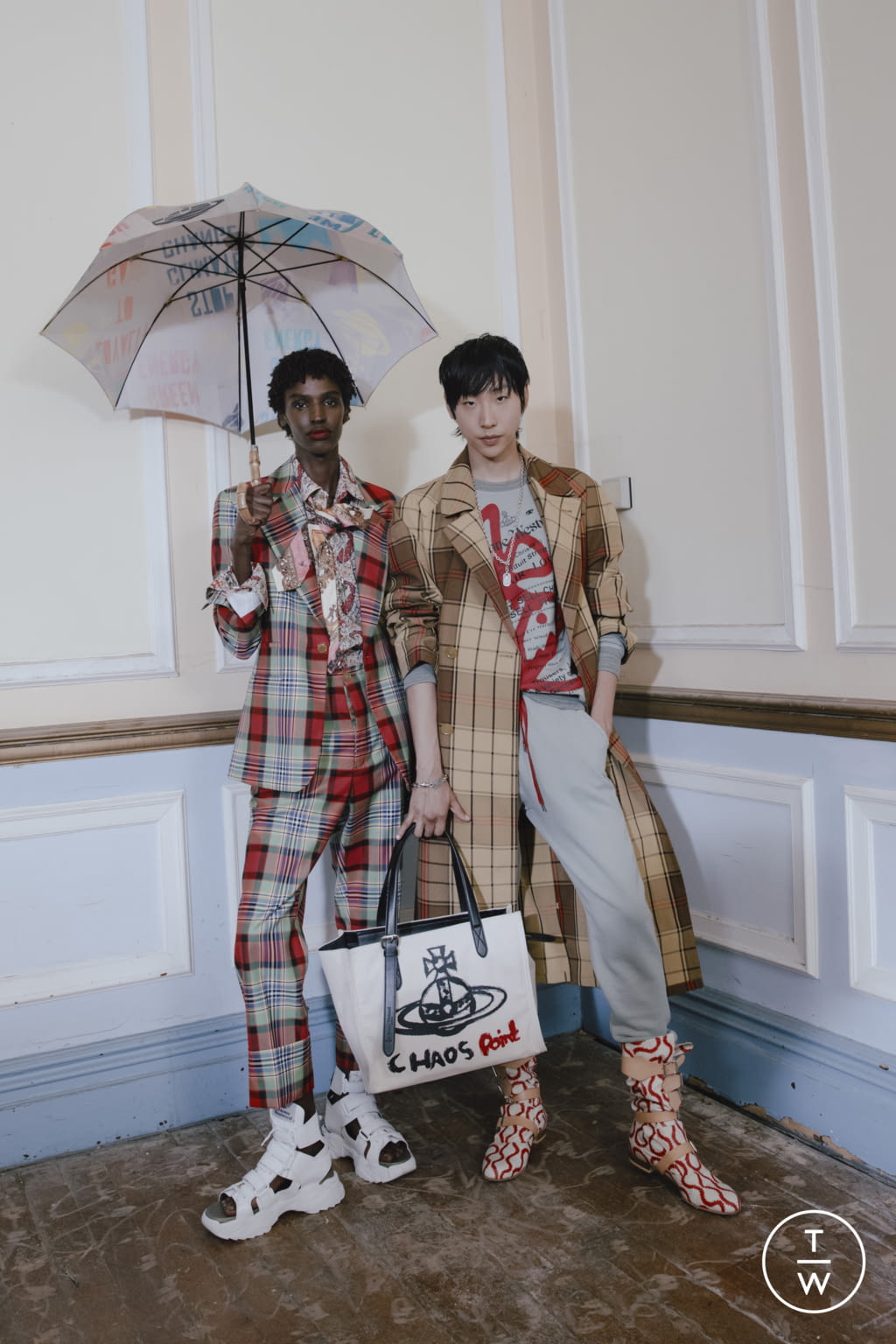 Fashion Week London Spring/Summer 2022 look 48 from the Vivienne Westwood collection womenswear