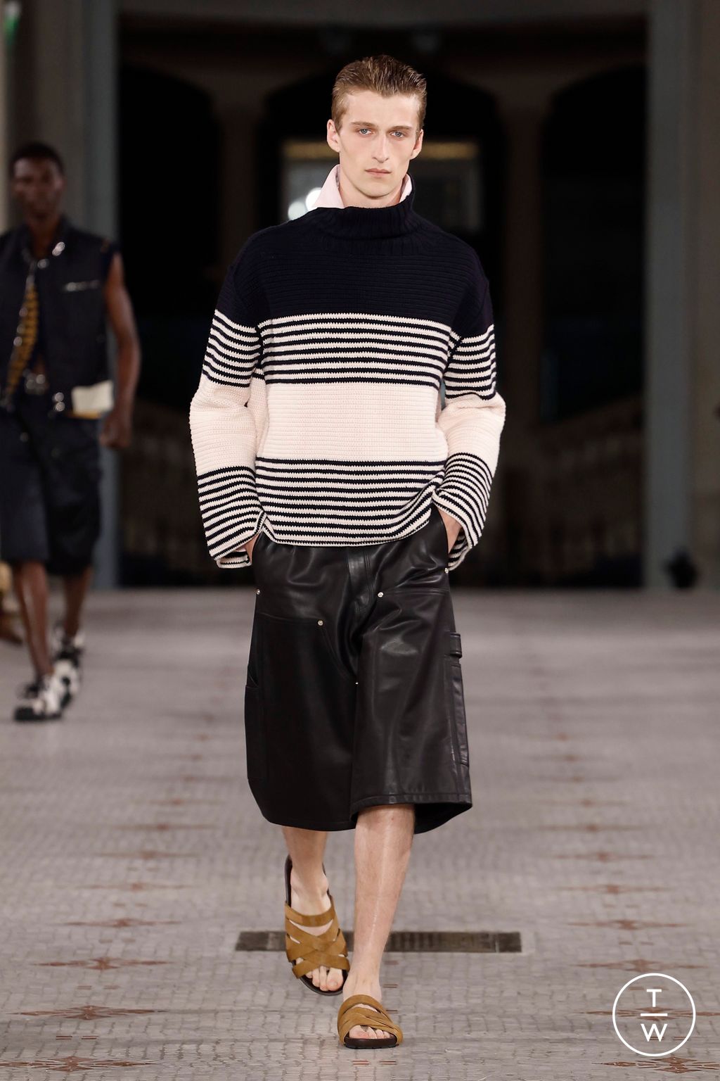 Fashion Week Paris Spring-Summer 2025 look 5 from the Wales Bonner collection 男装