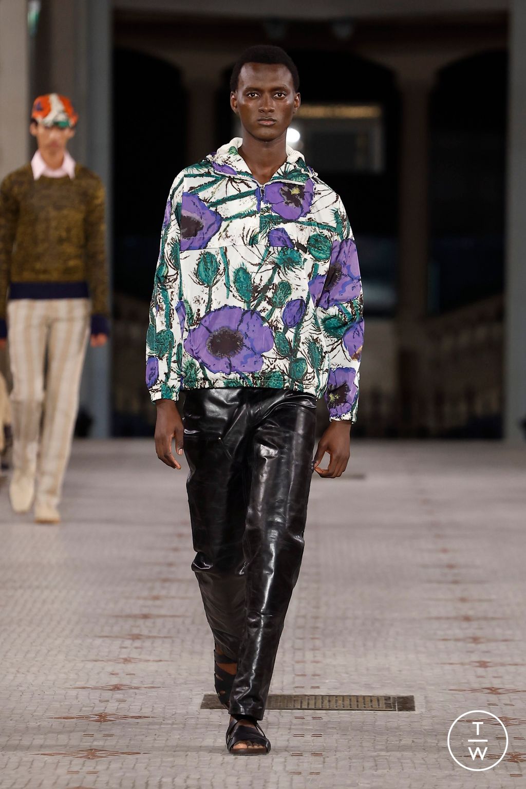 Fashion Week Paris Spring-Summer 2025 look 15 from the Wales Bonner collection menswear