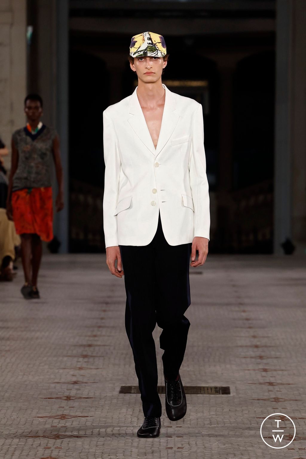 Fashion Week Paris Spring-Summer 2025 look 16 from the Wales Bonner collection 男装