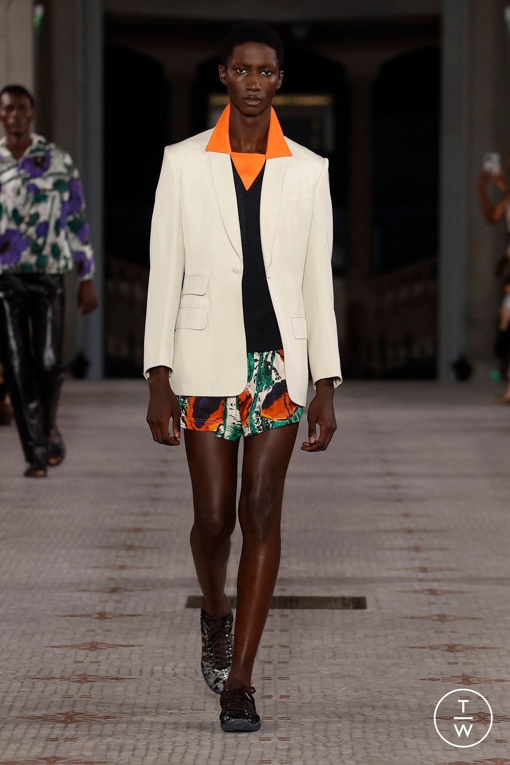 Fashion Week Paris Spring-Summer 2025 look 17 from the Wales Bonner collection menswear