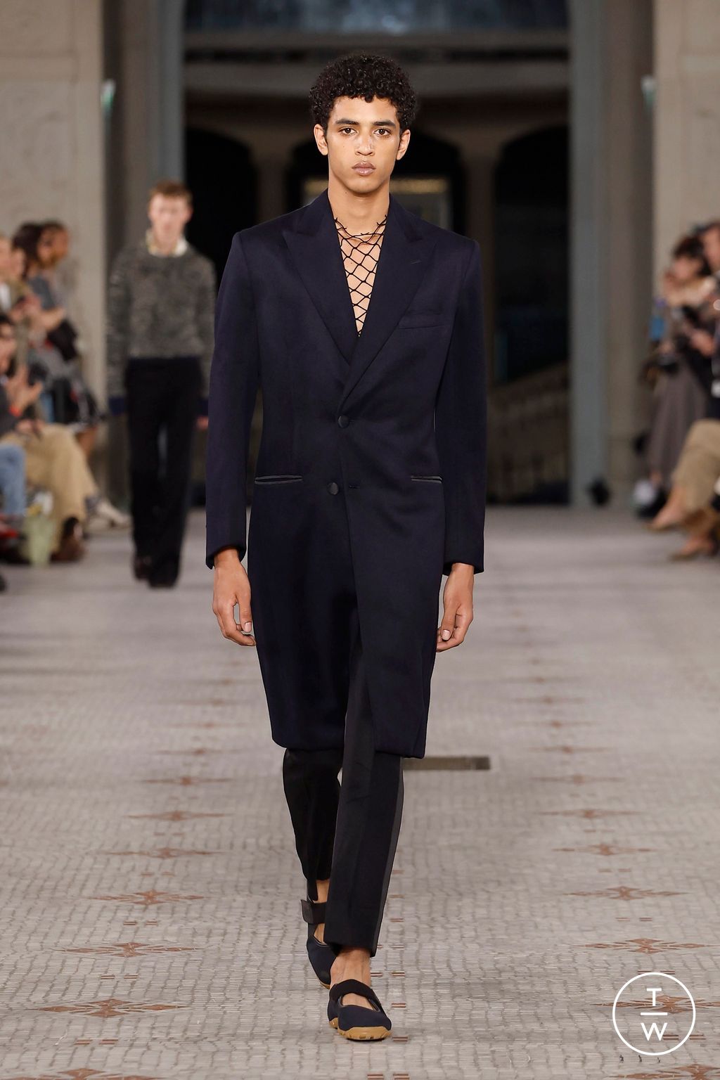 Fashion Week Paris Spring-Summer 2025 look 29 from the Wales Bonner collection menswear
