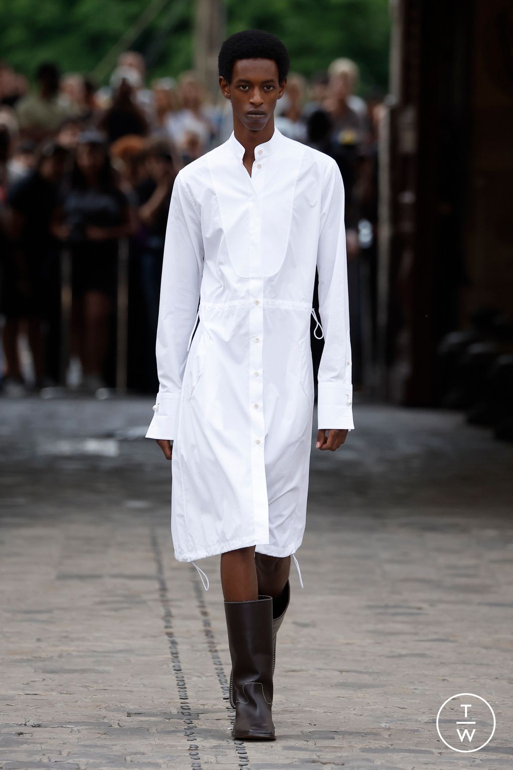 Fashion Week Paris Spring/Summer 2024 look 4 from the Wales Bonner collection menswear