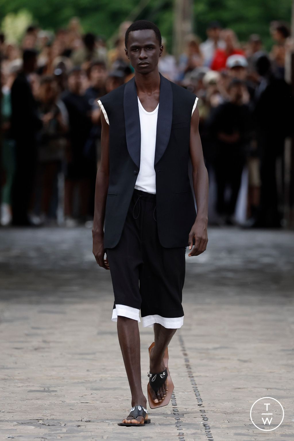 Fashion Week Paris Spring/Summer 2024 look 6 from the Wales Bonner collection menswear