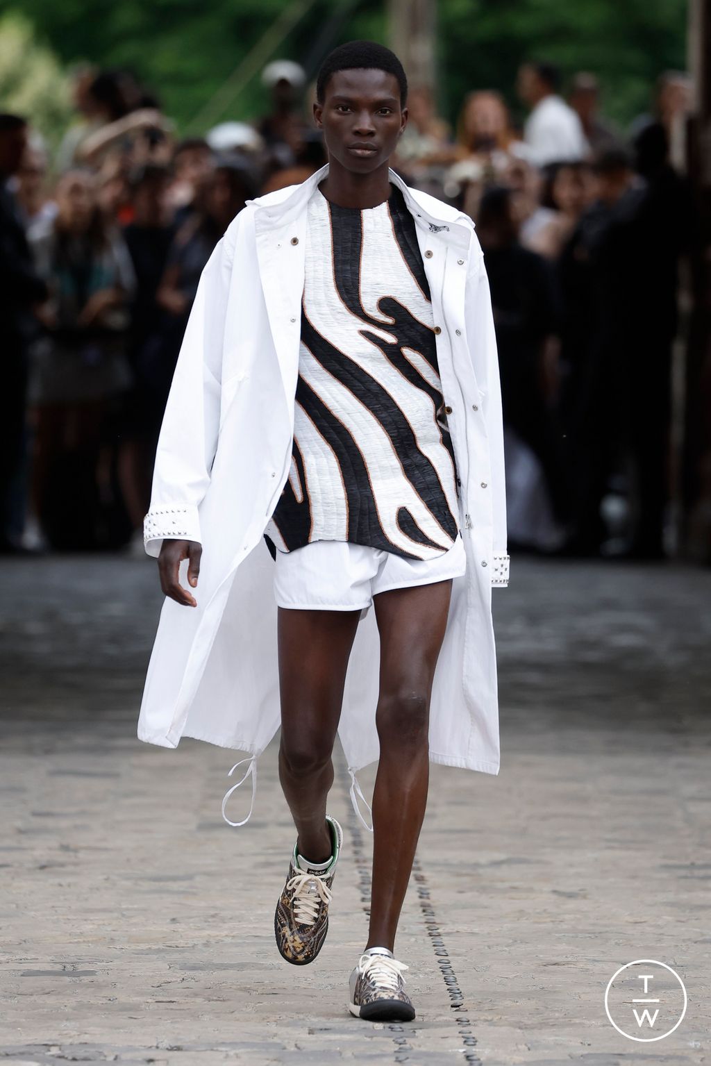 Fashion Week Paris Spring/Summer 2024 look 25 from the Wales Bonner collection 男装