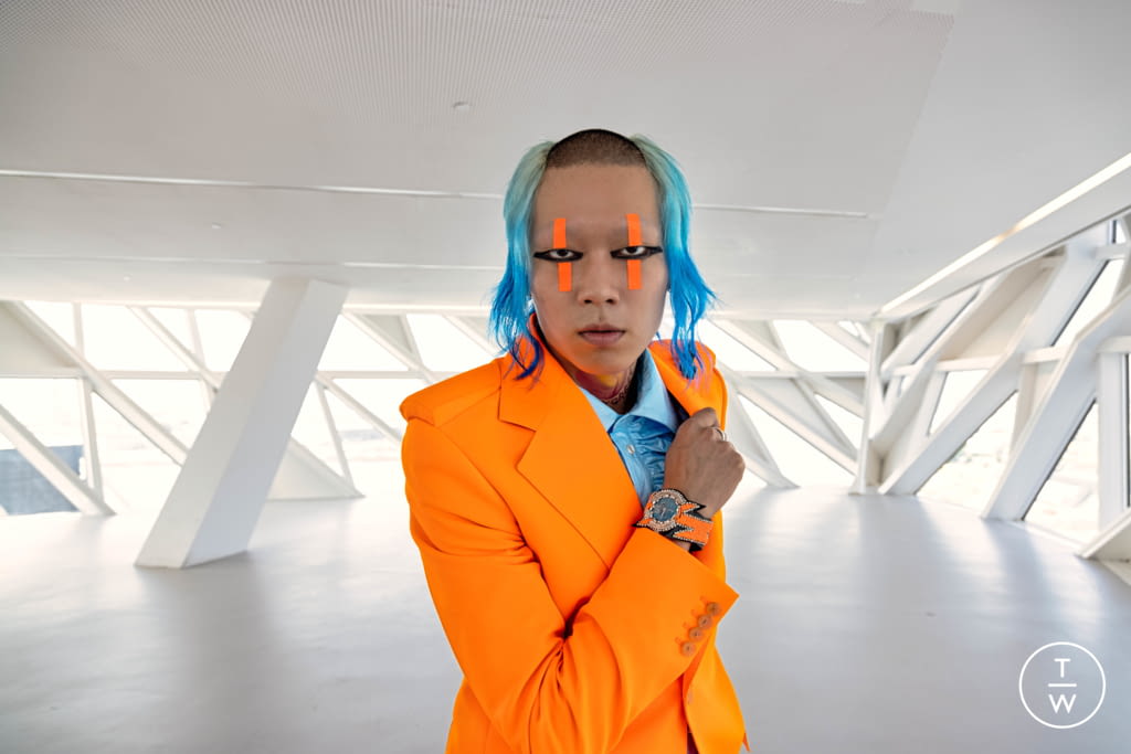 Fashion Week Paris Spring/Summer 2022 look 25 from the Walter Van Beirendonck collection 男装