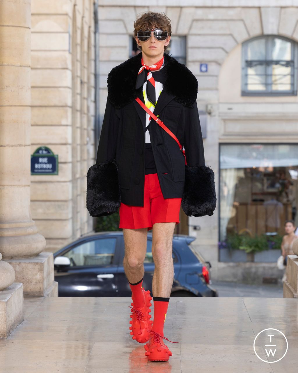Fashion Week Paris Spring/Summer 2026 look 17 from the Walter Van Beirendonck collection menswear