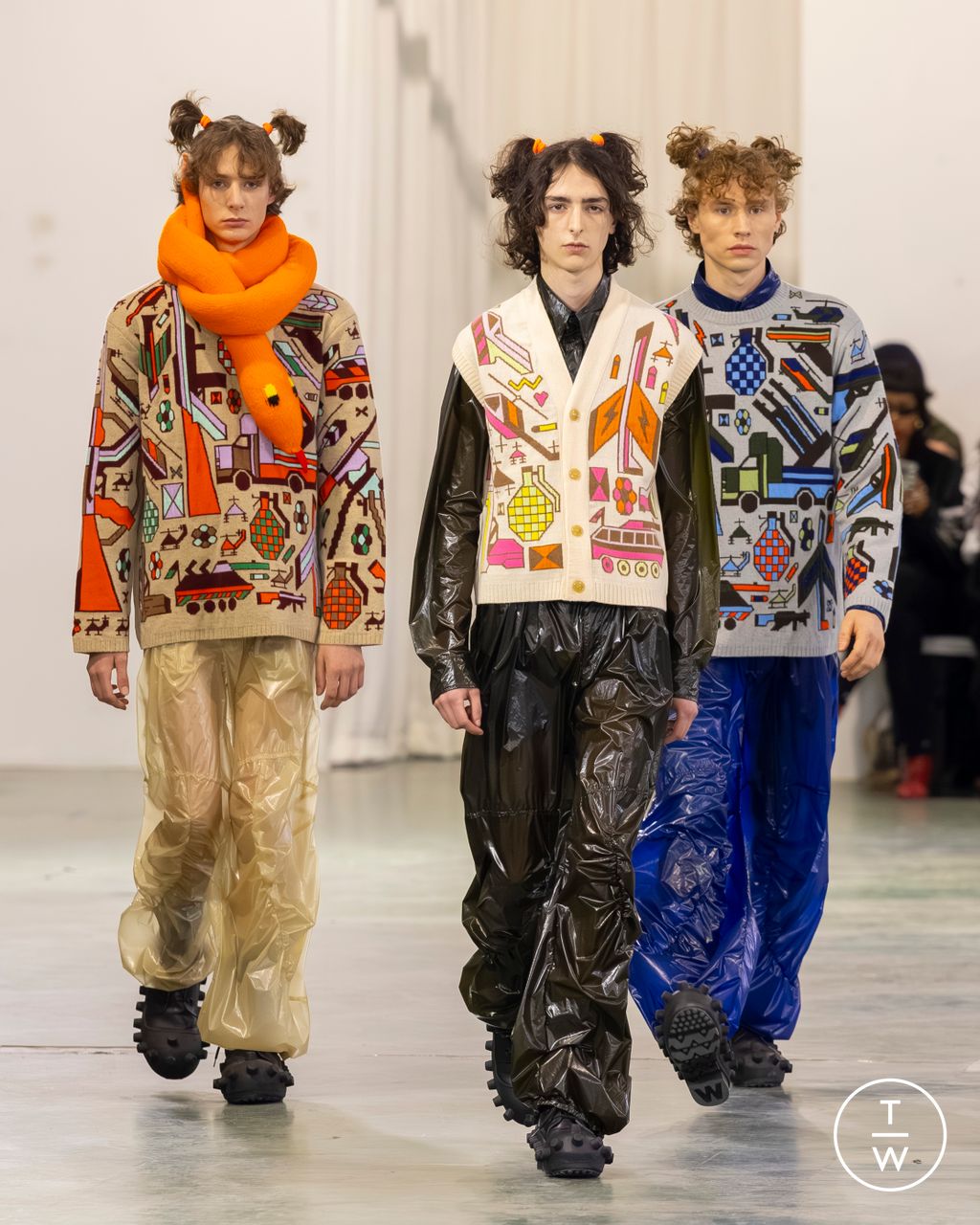 Fashion Week Paris Fall/Winter 2026 look 11 from the Walter Van Beirendonck collection menswear