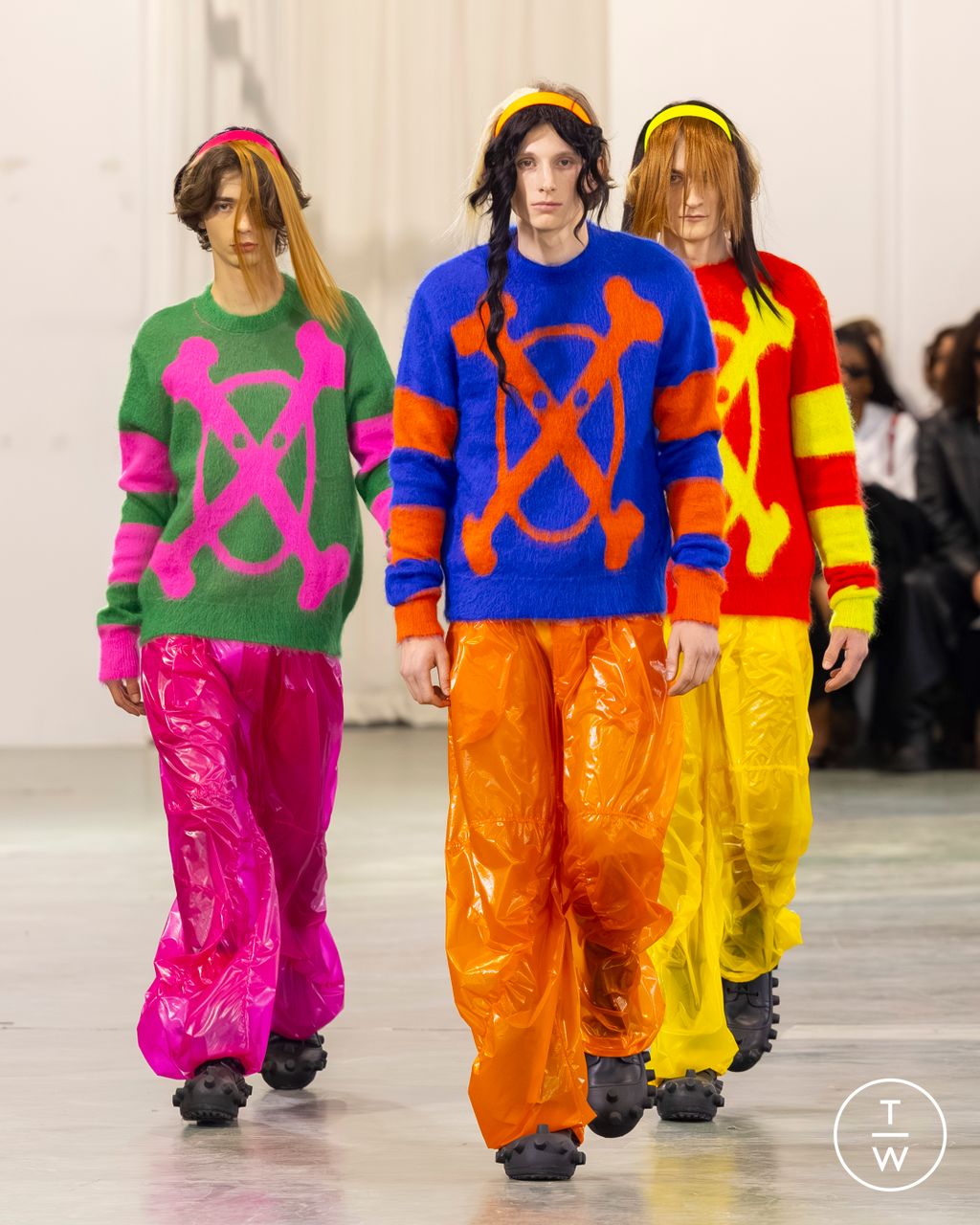 Fashion Week Paris Fall/Winter 2026 look 18 from the Walter Van Beirendonck collection menswear