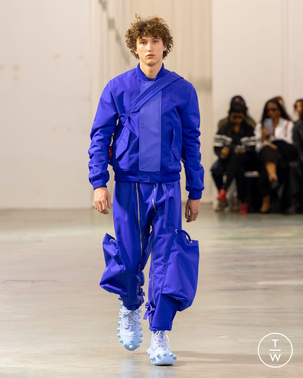 Fashion Week Paris Fall/Winter 2026 look 23 from the Walter Van Beirendonck collection menswear