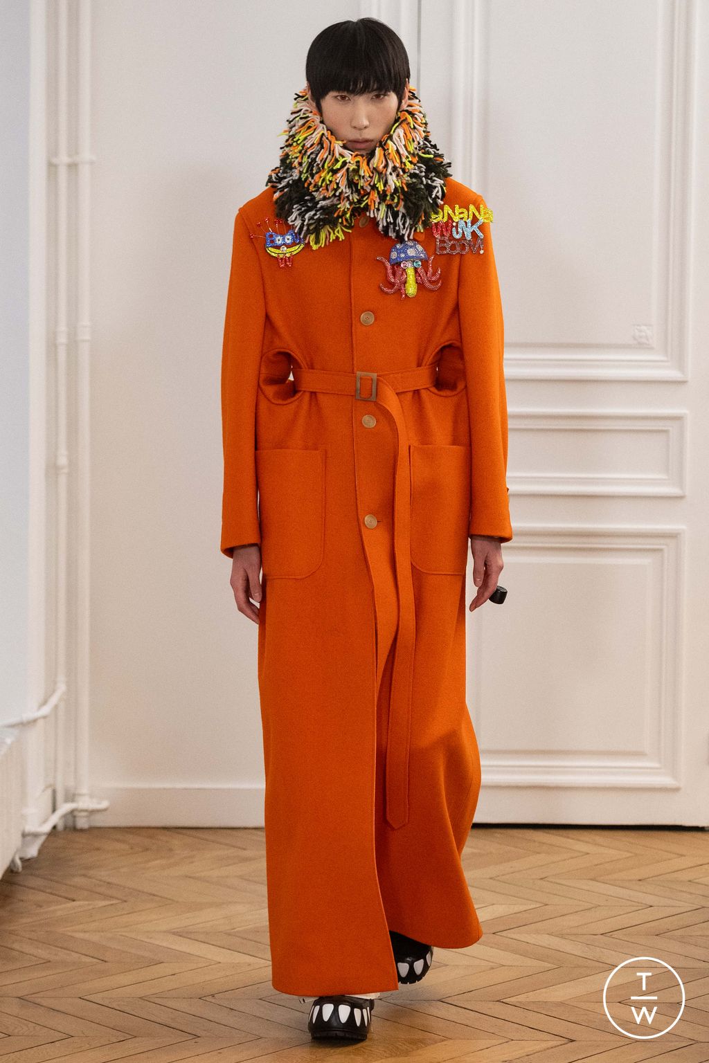 Fashion Week Paris Fall/Winter 2024 look 6 de la collection Walter Van Beirendonck menswear