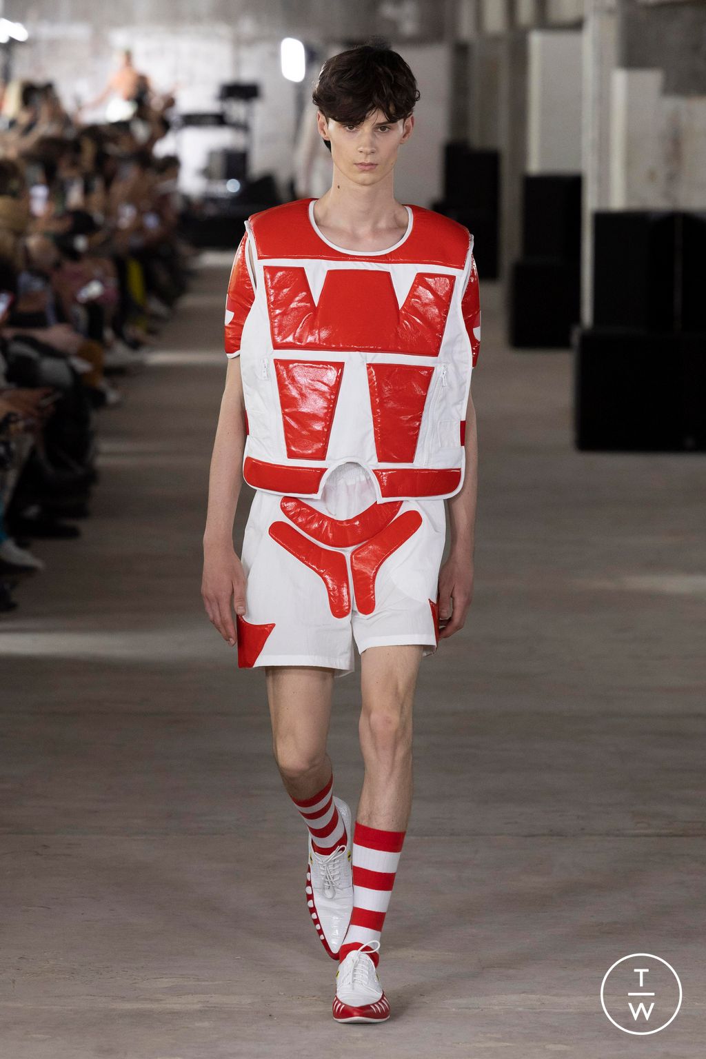 Fashion Week Paris Spring/Summer 2024 look 1 from the Walter Van Beirendonck collection menswear