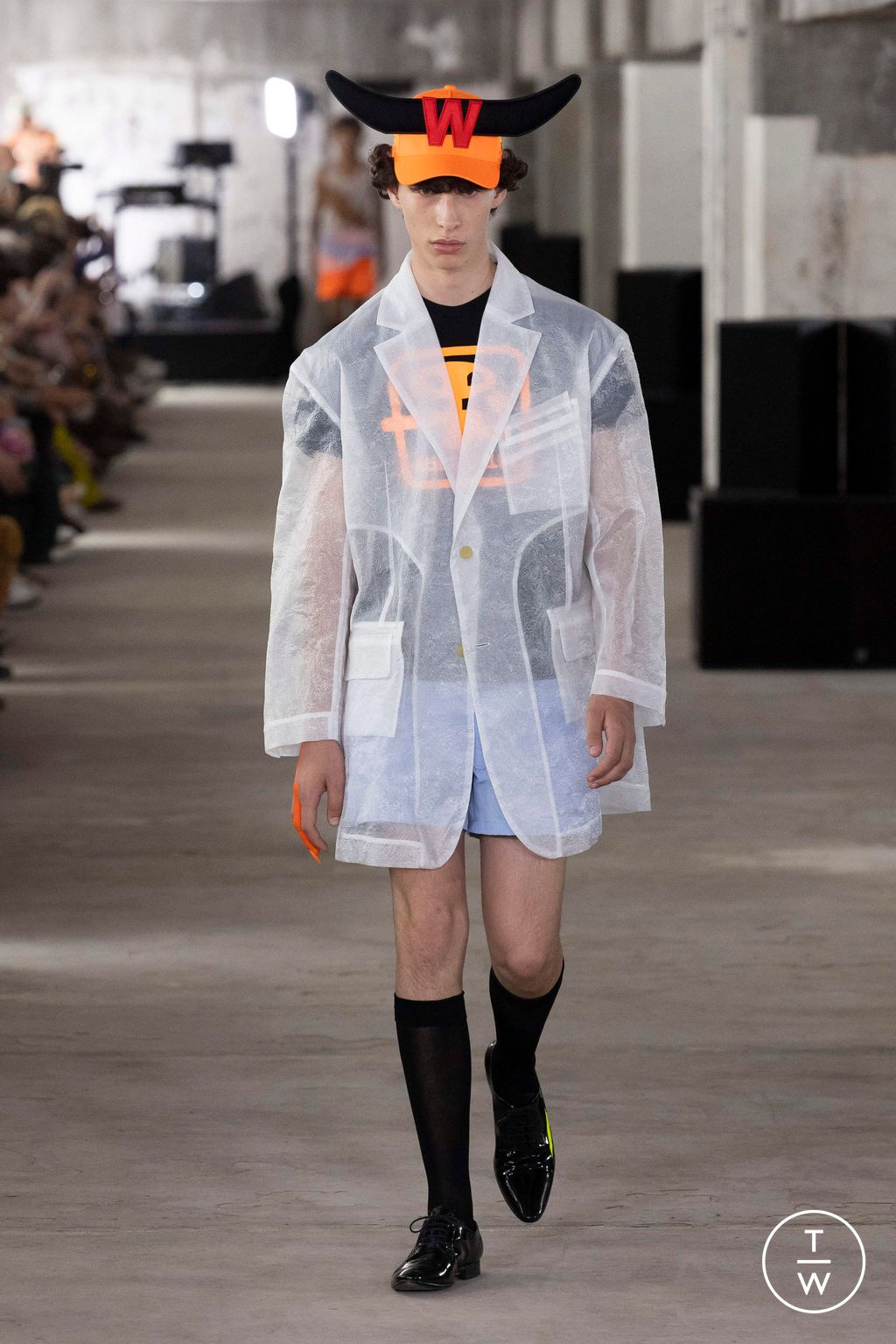 Fashion Week Paris Spring/Summer 2024 look 21 from the Walter Van Beirendonck collection menswear