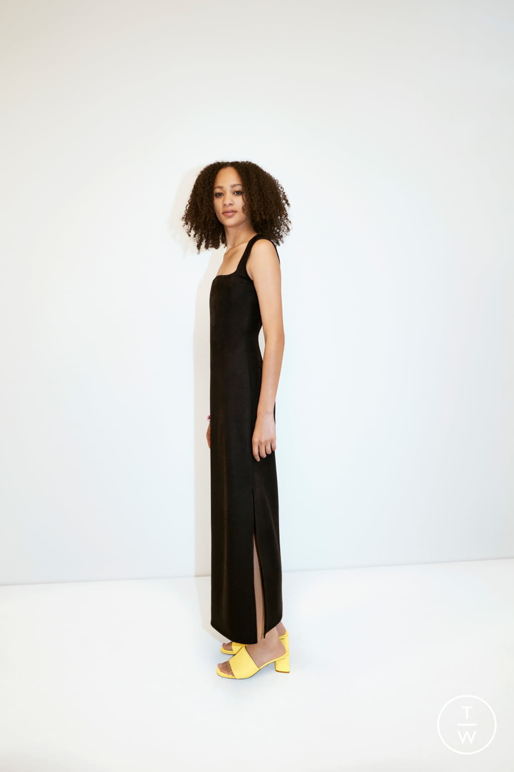 Fashion Week Milan Resort 2021 look 61 from the Bottega Veneta collection 女装