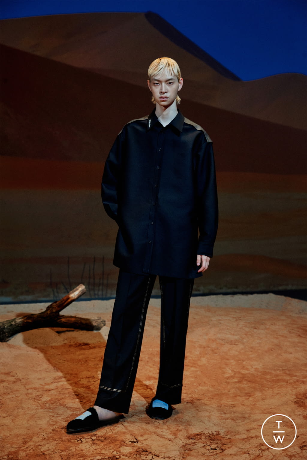 Fashion Week Paris Spring/Summer 2021 look 52 from the WE11DONE collection menswear