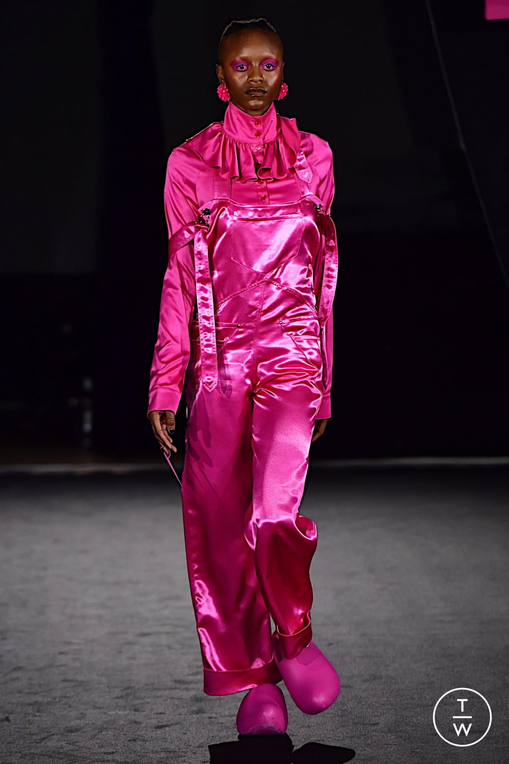 Fashion Week Paris Spring/Summer 2022 look 7 from the WEINSANTO collection 女装
