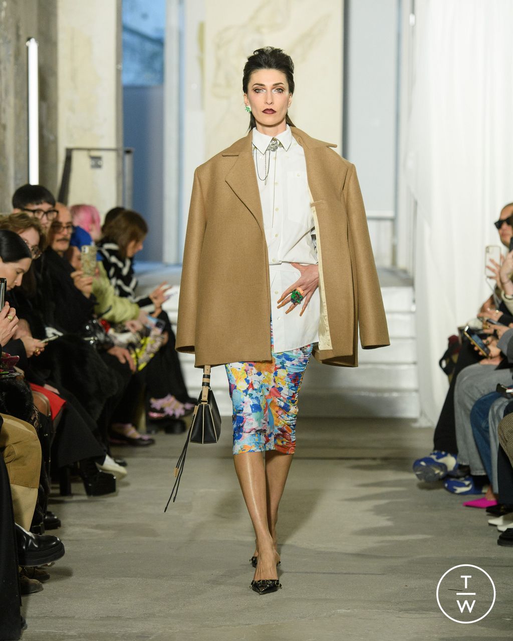 Fashion Week Paris Fall/Winter 2023 look 10 de la collection WEINSANTO womenswear