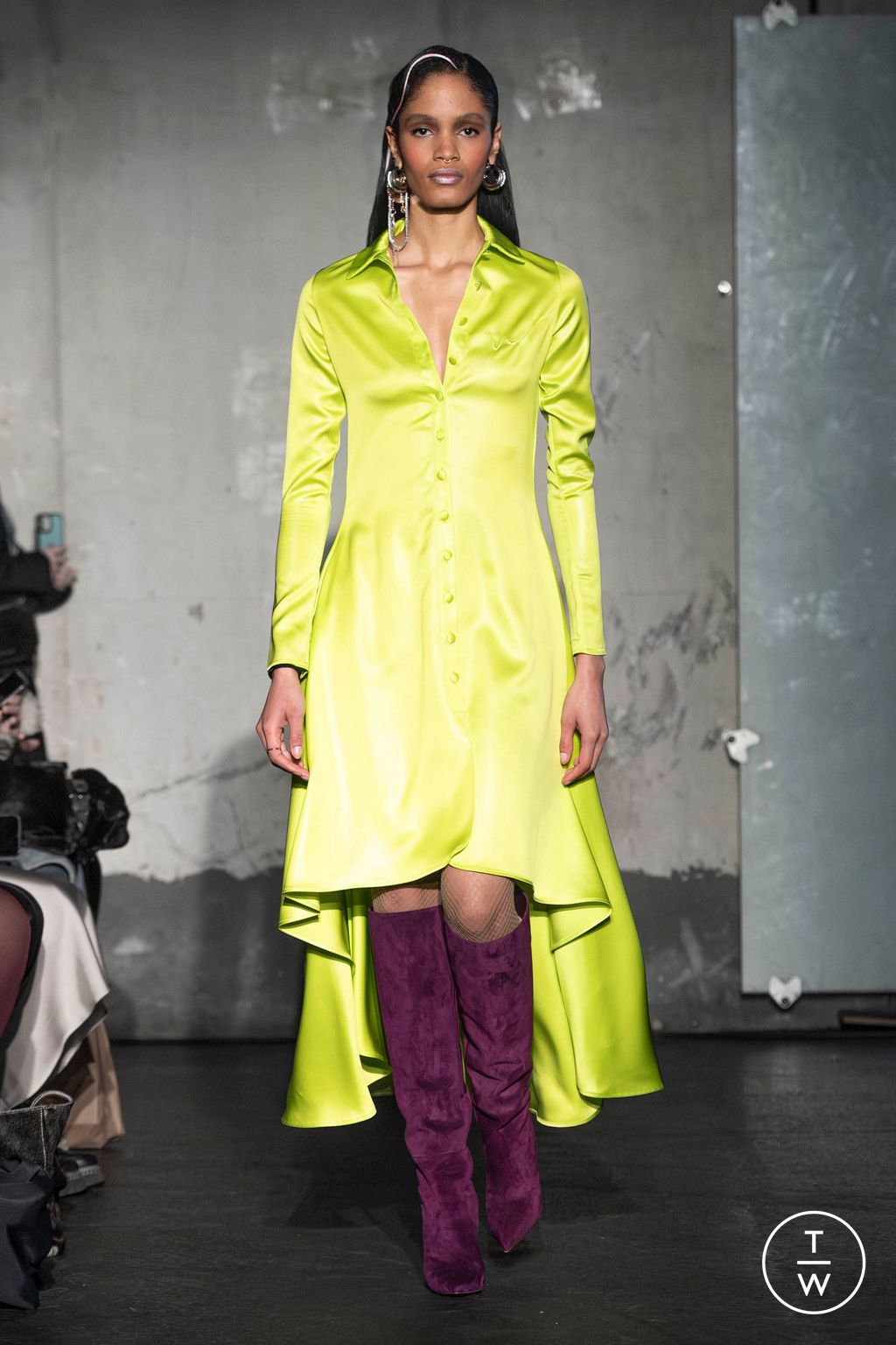 Fashion Week Paris Fall/Winter 2024 look 20 from the WEINSANTO collection womenswear