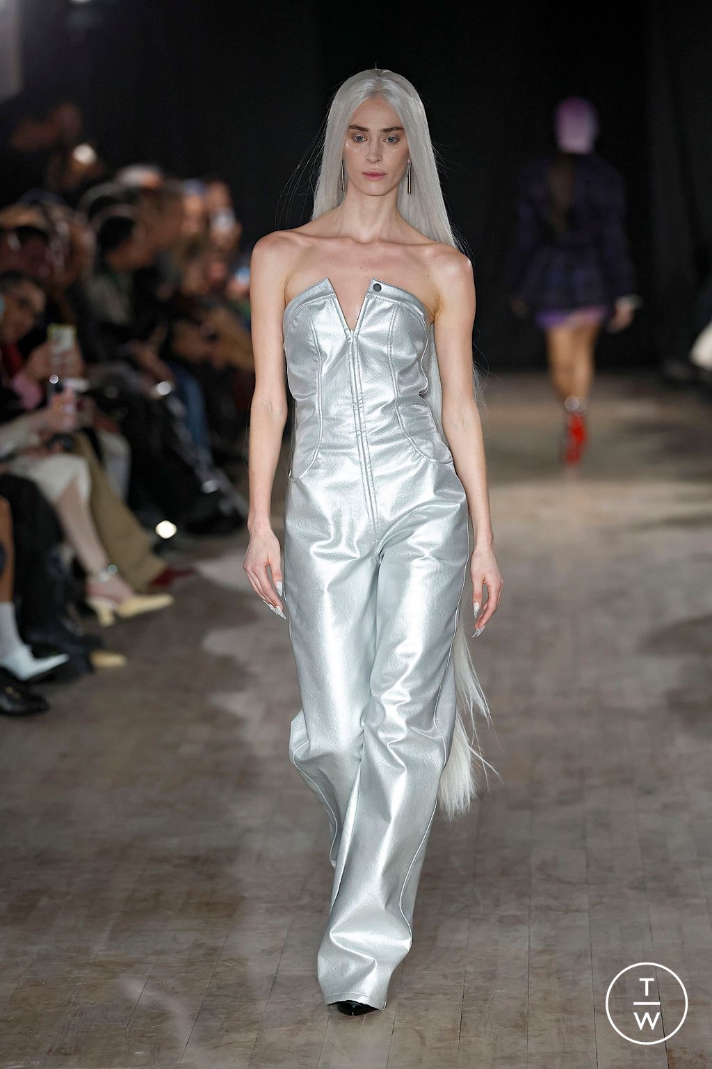 Fashion Week Paris Fall/Winter 2025 look 9 from the WEINSANTO collection 女装