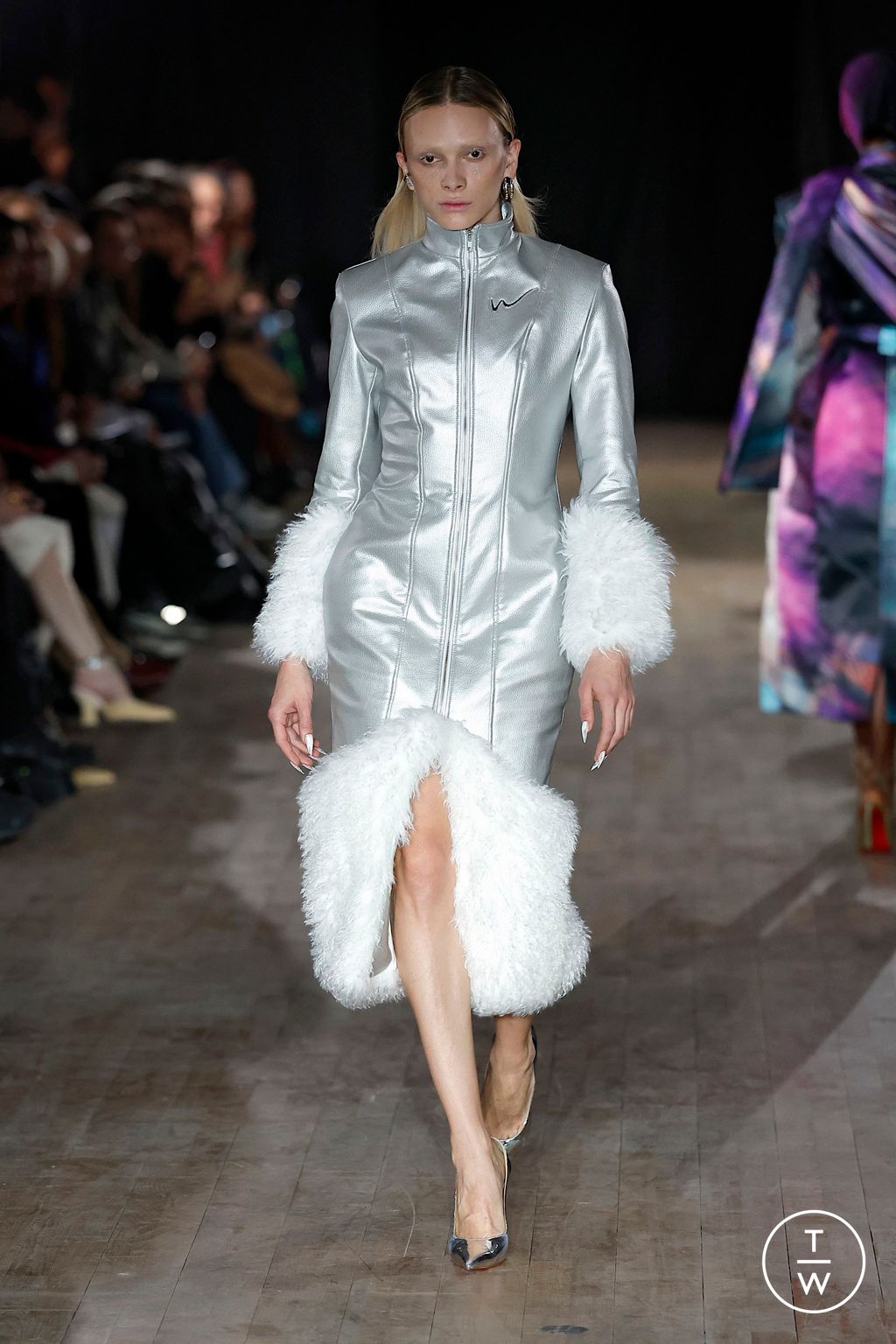 Fashion Week Paris Fall/Winter 2025 look 17 from the WEINSANTO collection womenswear