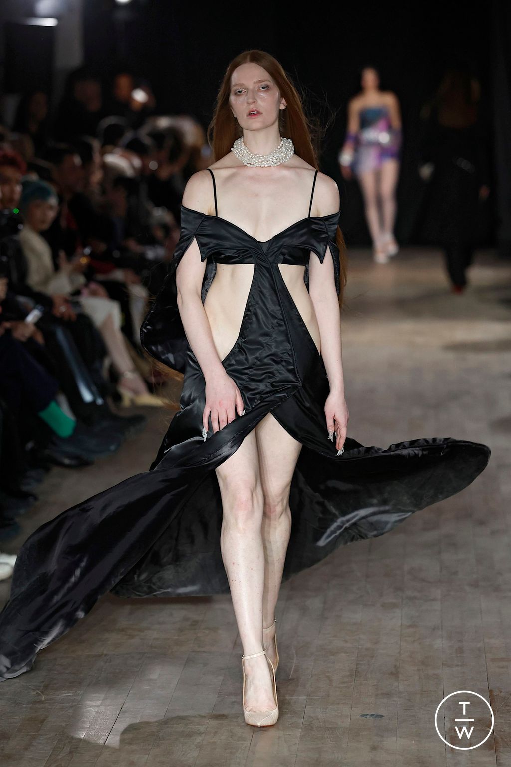 Fashion Week Paris Fall/Winter 2025 look 28 from the WEINSANTO collection womenswear