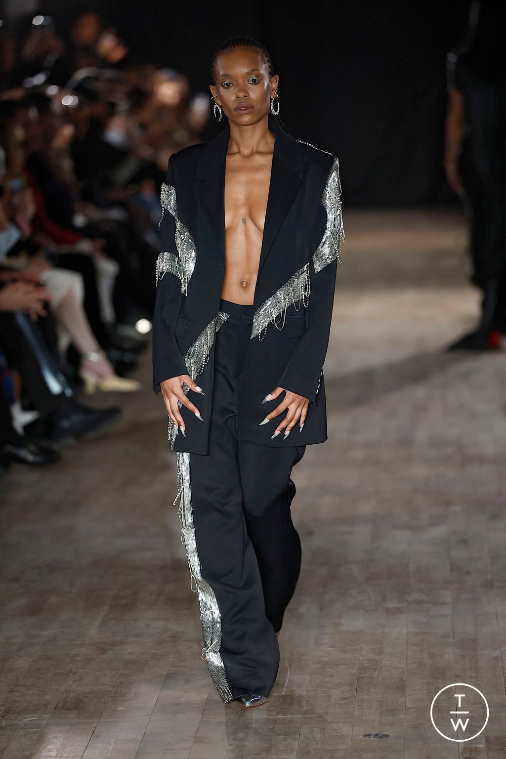 Fashion Week Paris Fall/Winter 2025 look 37 from the WEINSANTO collection womenswear