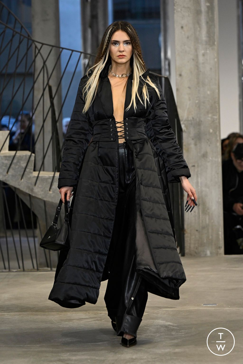 Fashion Week Paris Fall/Winter 2026 look 56 from the WEINSANTO collection womenswear