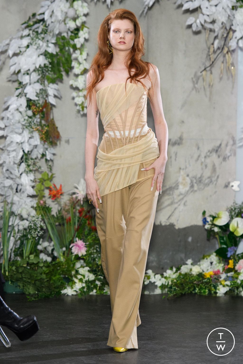 Fashion Week Paris Spring/Summer 2024 look 2 from the WEINSANTO collection 女装