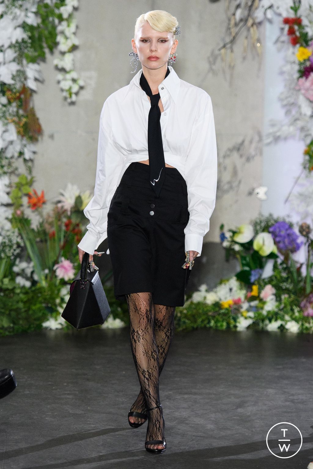 Fashion Week Paris Spring/Summer 2024 look 9 from the WEINSANTO collection womenswear