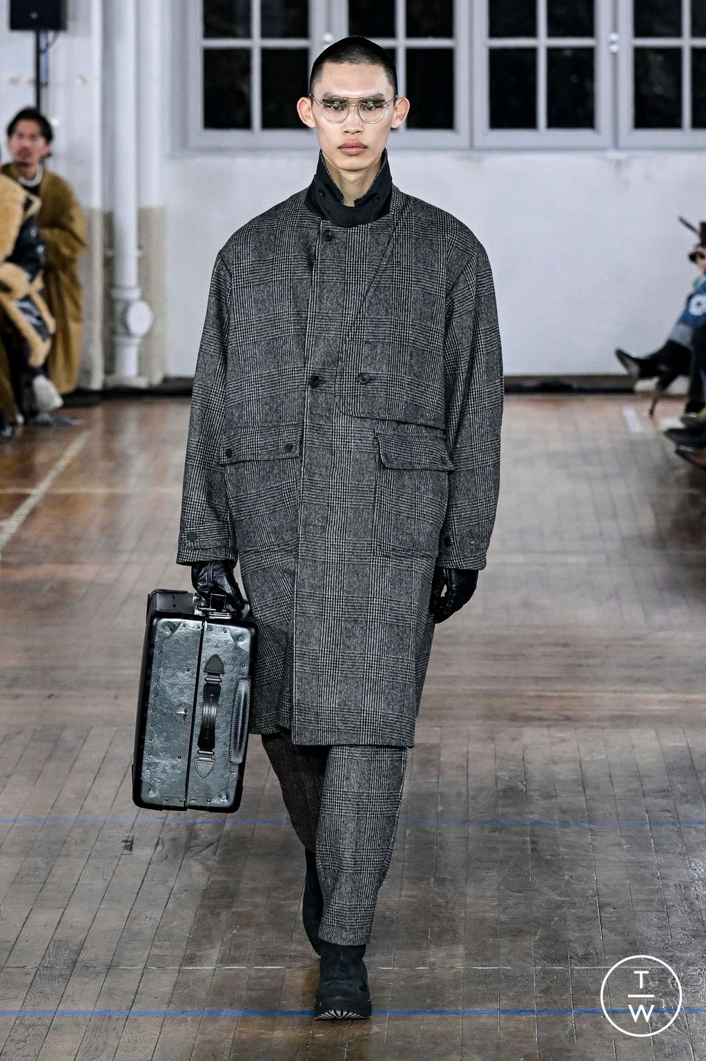 Fashion Week Paris Fall/Winter 2024 look 7 from the White Mountaineering collection menswear