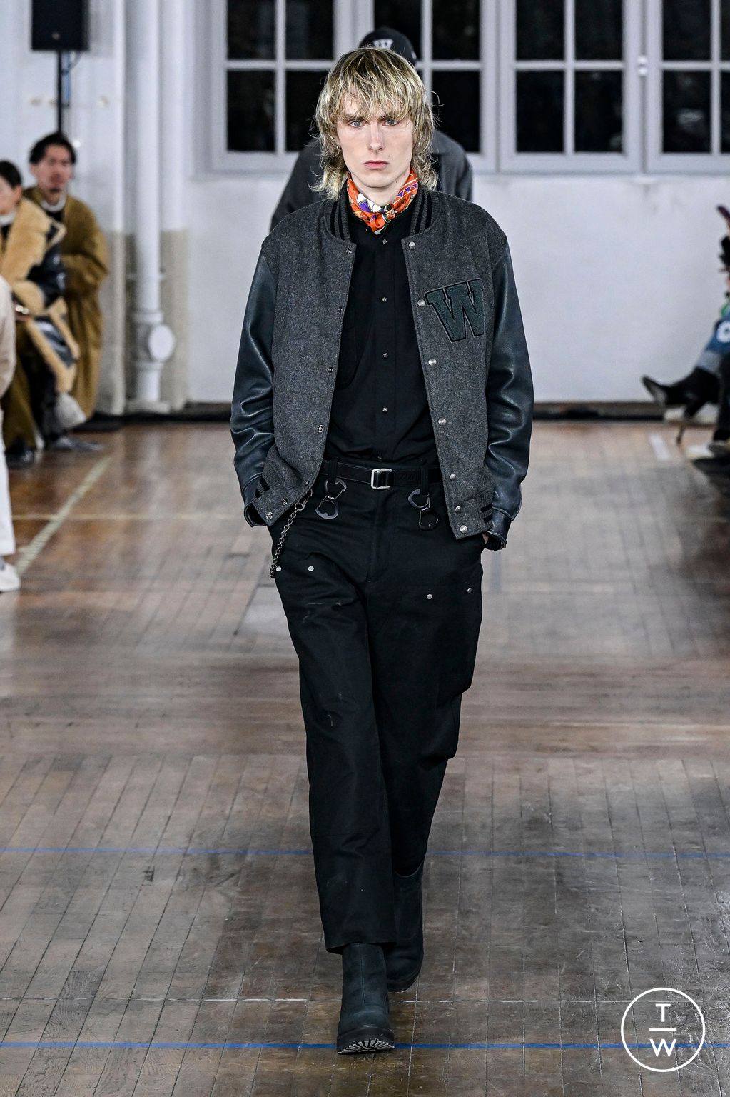Fashion Week Paris Fall/Winter 2024 look 9 from the White Mountaineering collection menswear