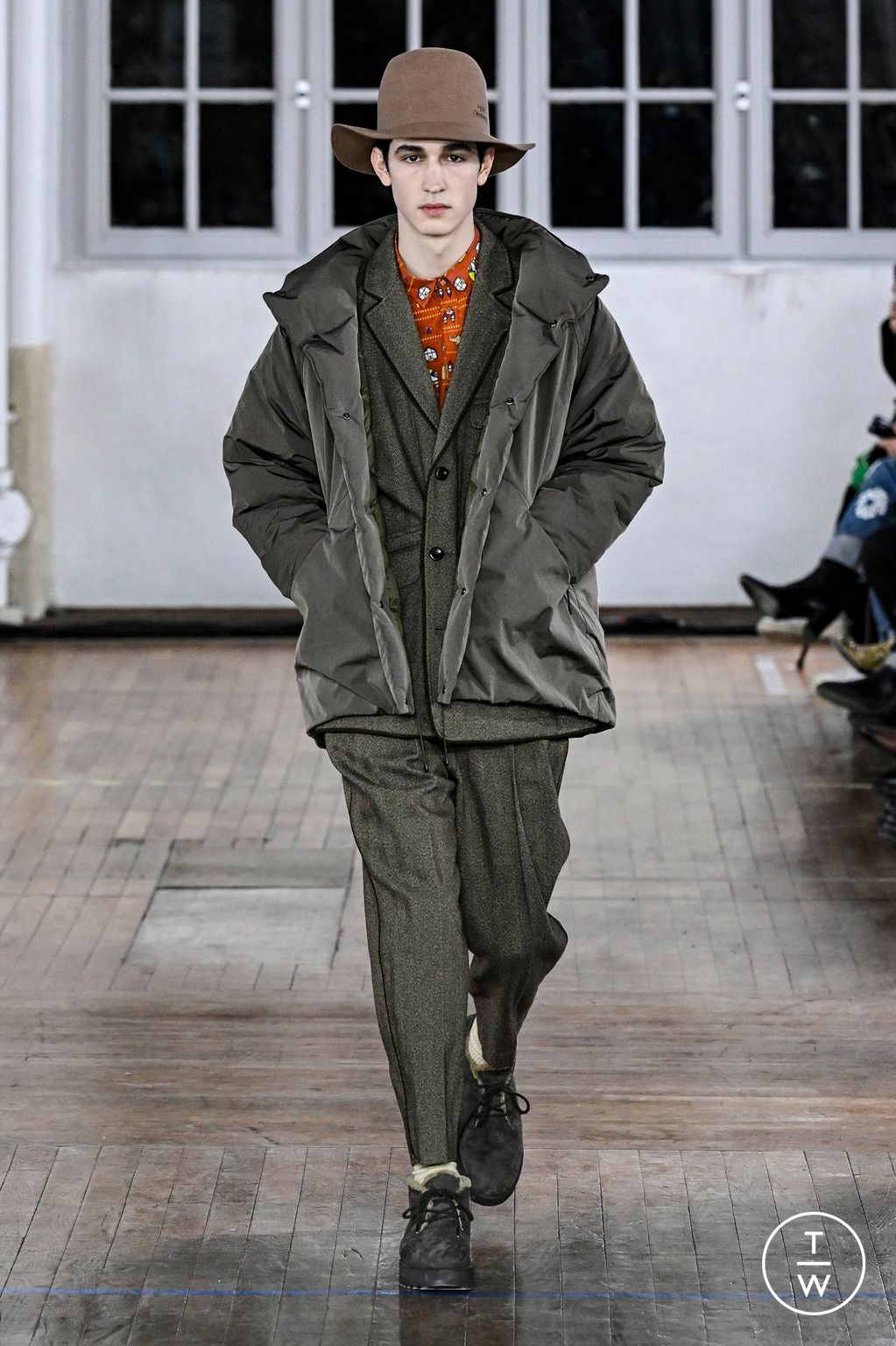 Fashion Week Paris Fall/Winter 2024 look 15 from the White Mountaineering collection 男装