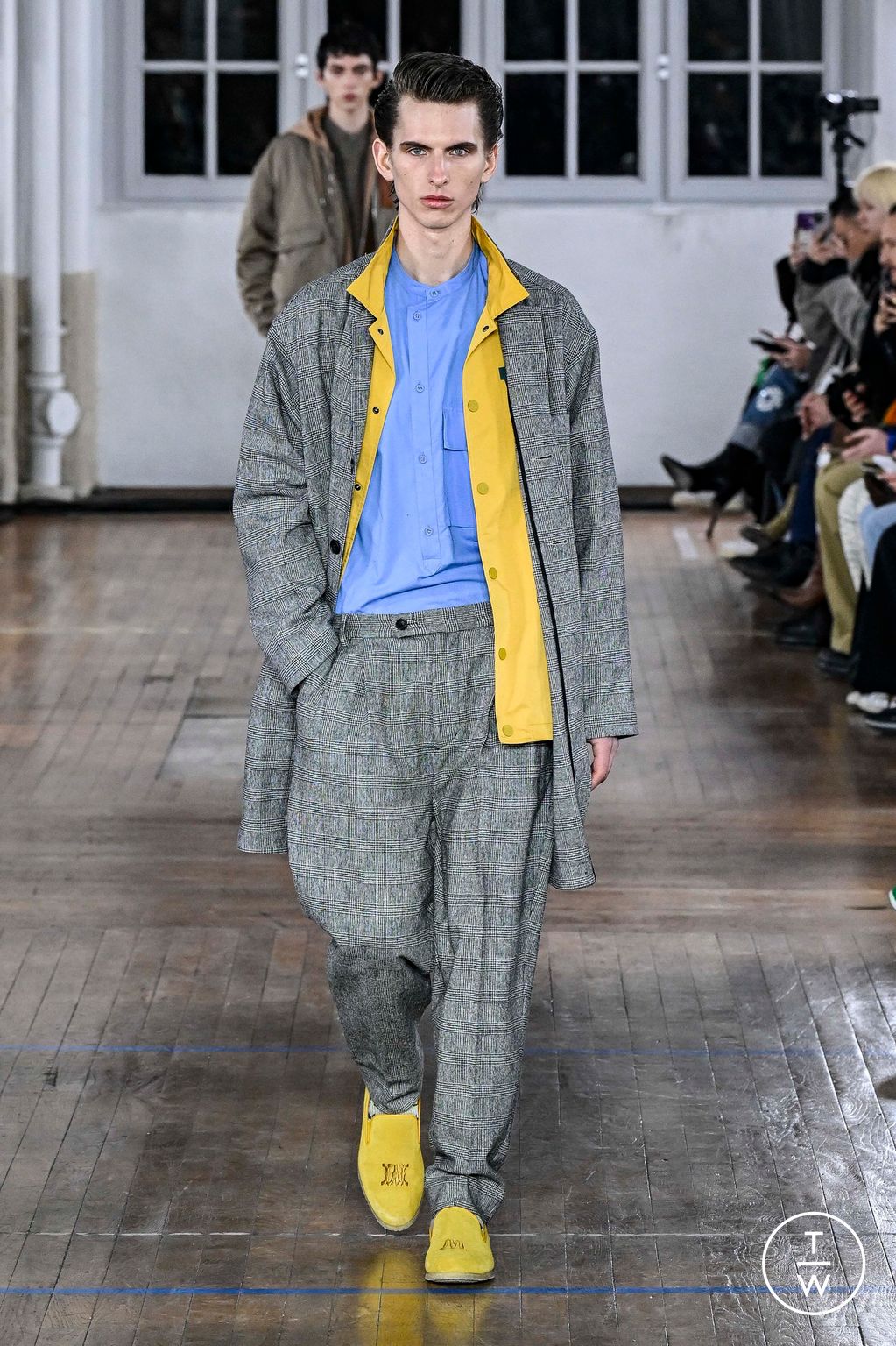 Fashion Week Paris Fall/Winter 2024 look 21 from the White Mountaineering collection menswear