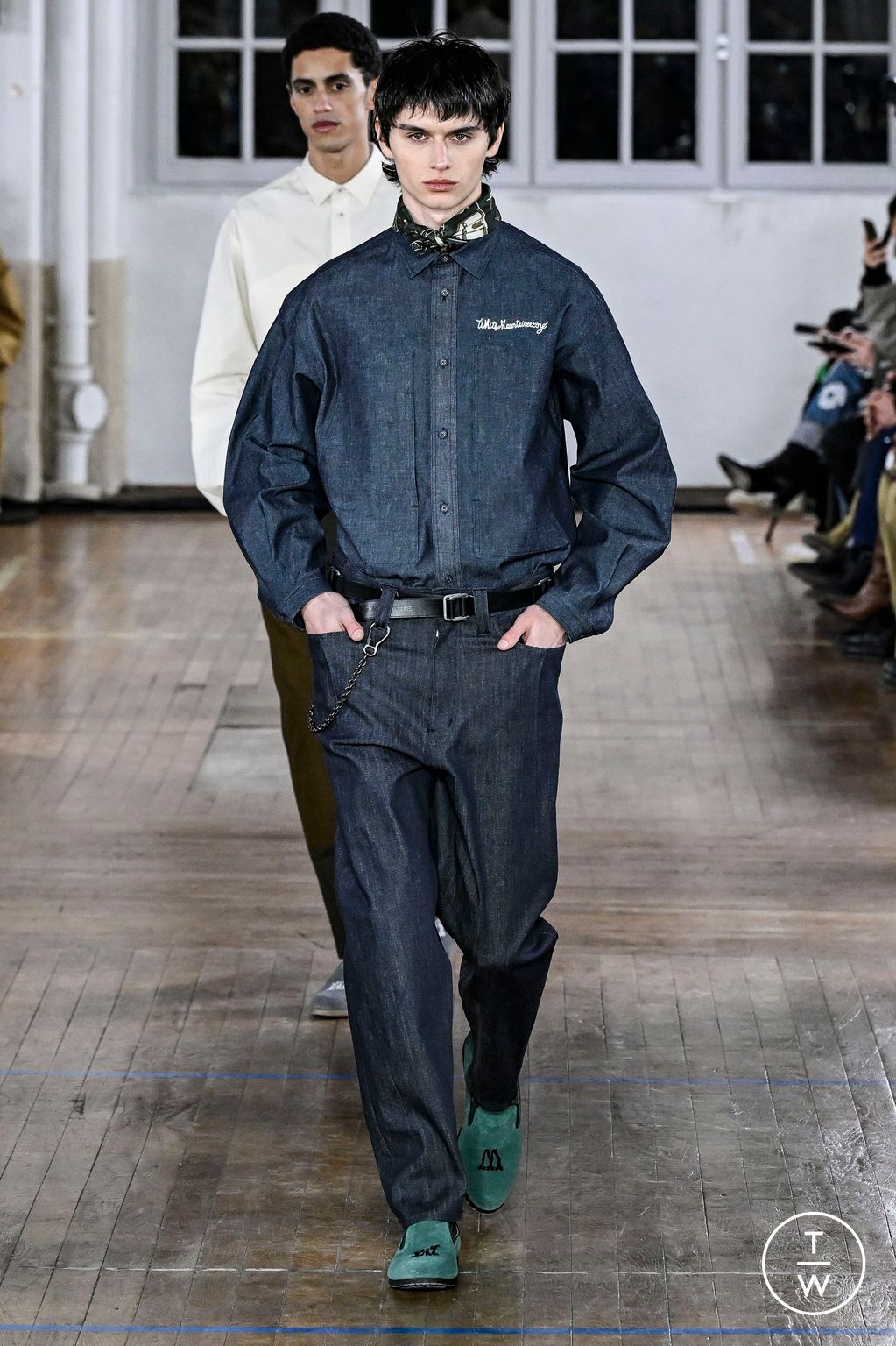 Fashion Week Paris Fall/Winter 2024 look 25 from the White Mountaineering collection menswear