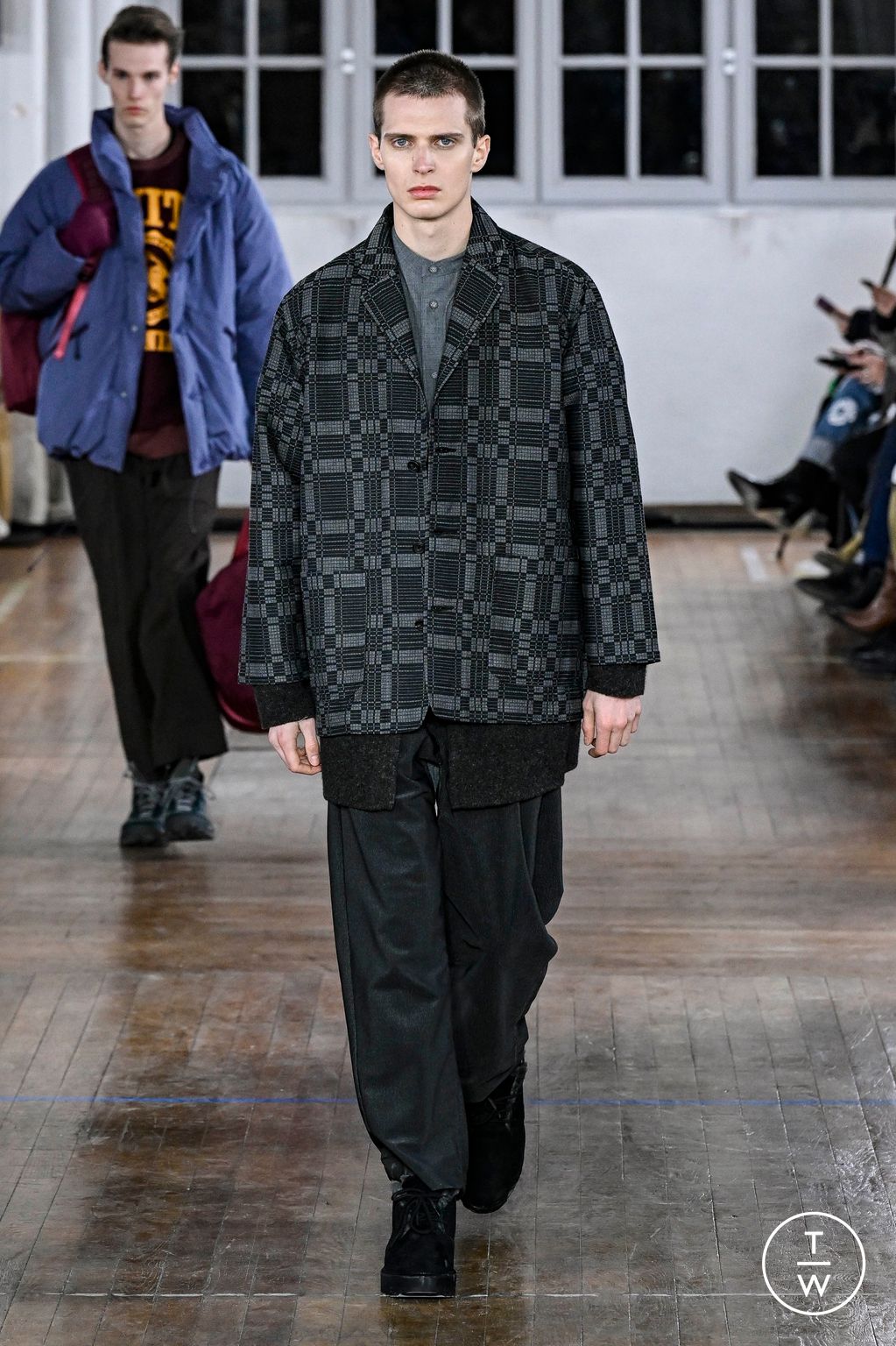 Fashion Week Paris Fall/Winter 2024 look 29 from the White Mountaineering collection 男装