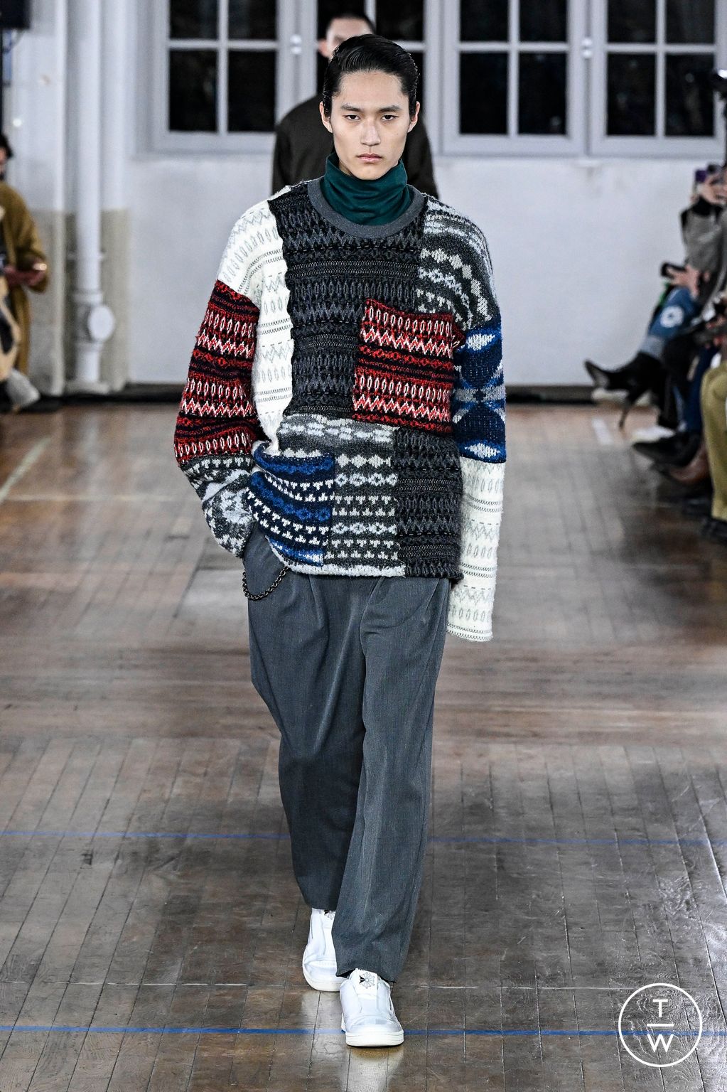 Fashion Week Paris Fall/Winter 2024 look 33 from the White Mountaineering collection menswear