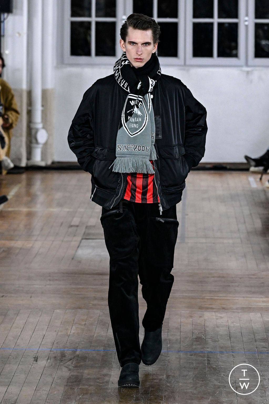 Fashion Week Paris Fall/Winter 2024 look 42 from the White Mountaineering collection menswear