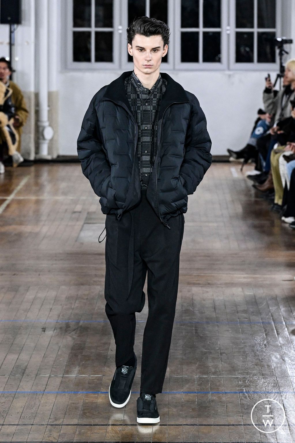 Fashion Week Paris Fall/Winter 2024 look 43 from the White Mountaineering collection menswear