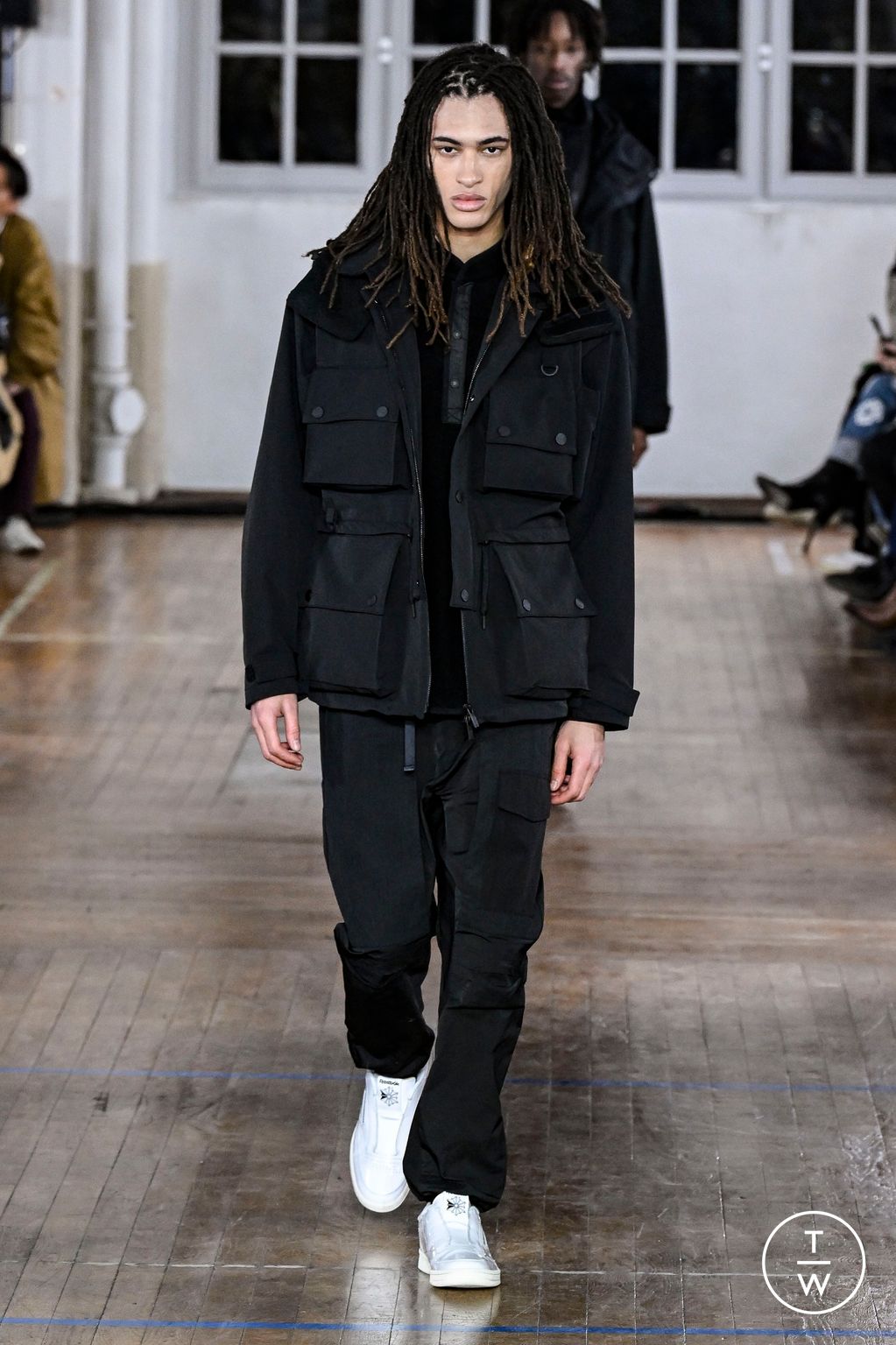 Fashion Week Paris Fall/Winter 2024 look 44 from the White Mountaineering collection menswear