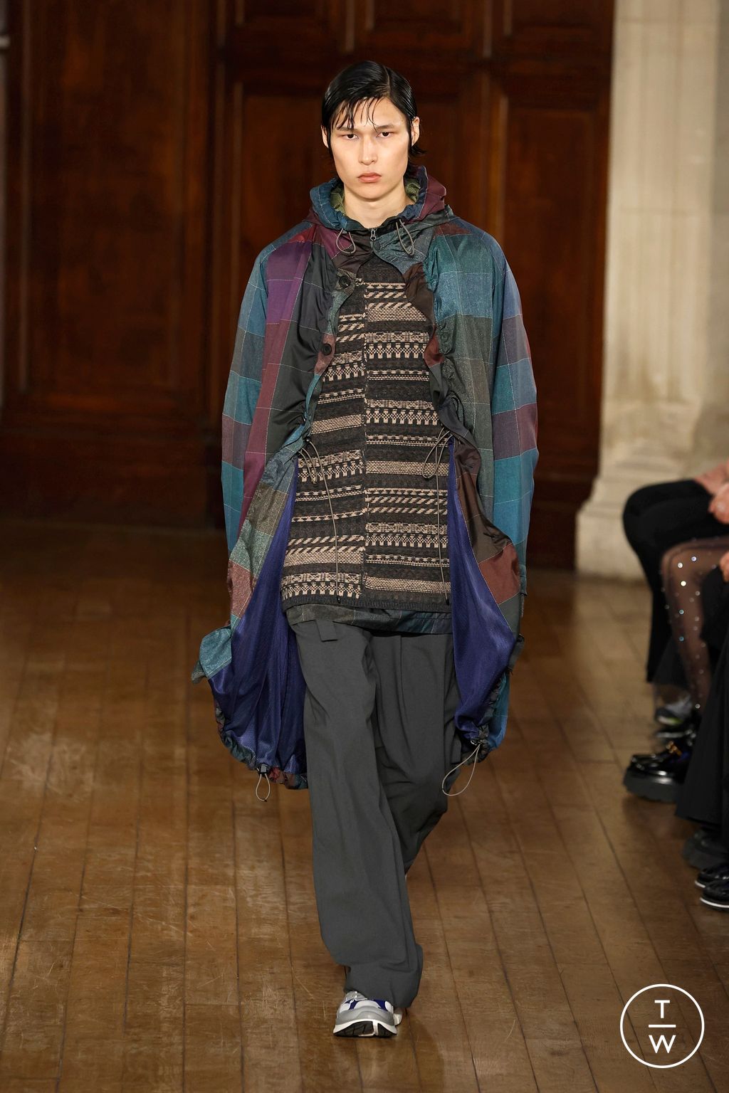 Fashion Week Paris Fall/Winter 2025 look 10 from the White Mountaineering collection menswear