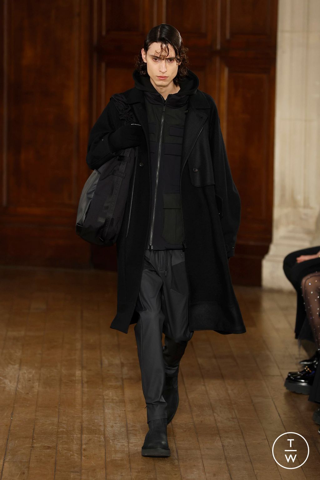 Fashion Week Paris Fall/Winter 2025 look 16 from the White Mountaineering collection menswear