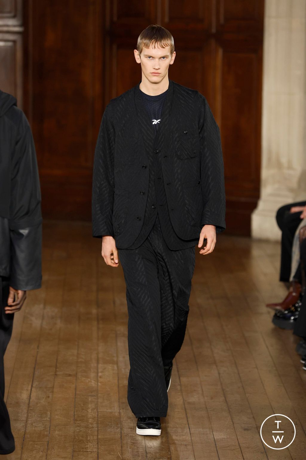 Fashion Week Paris Fall/Winter 2025 look 31 from the White Mountaineering collection menswear