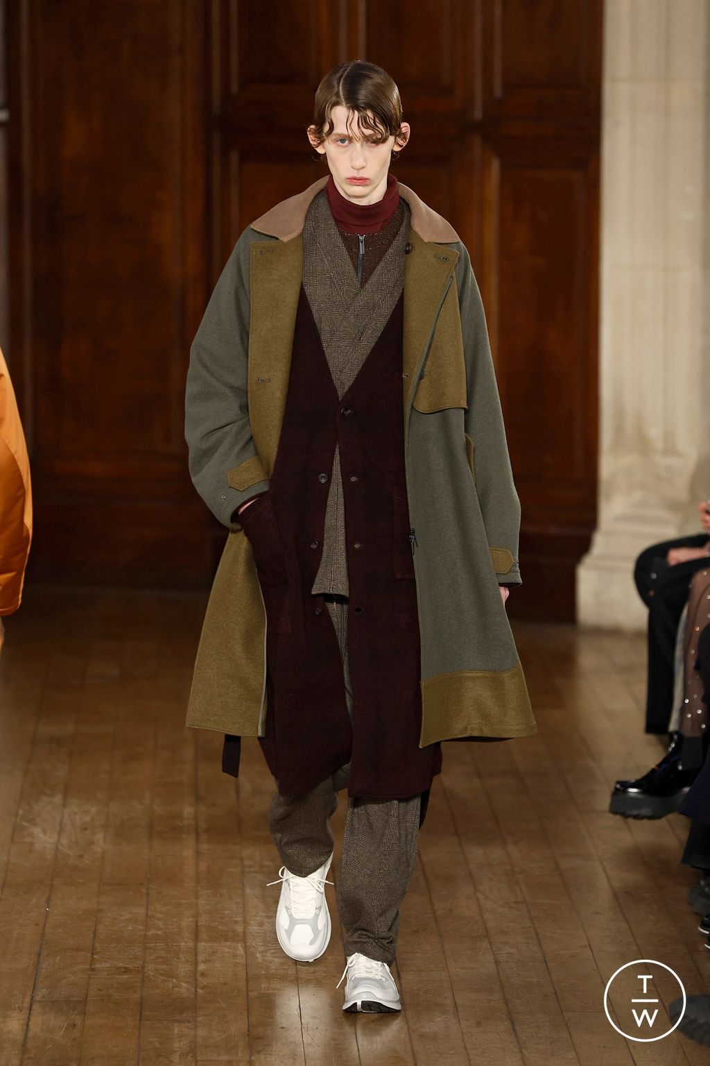 Fashion Week Paris Fall/Winter 2025 look 47 de la collection White Mountaineering menswear