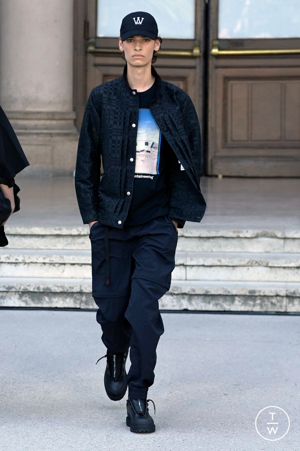 Fashion Week Paris Spring/Summer 2024 look 11 from the White Mountaineering collection menswear