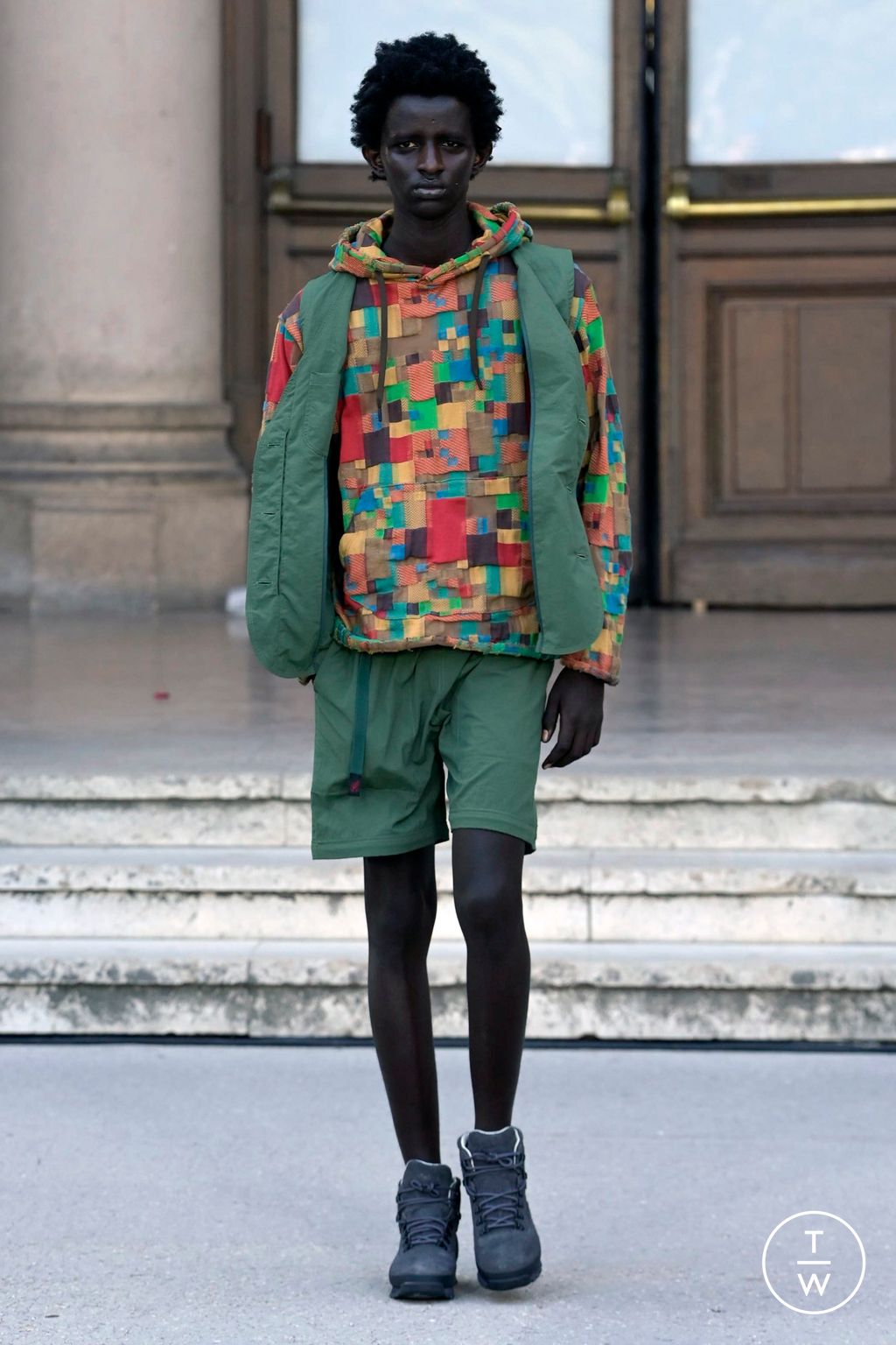 Fashion Week Paris Spring/Summer 2024 look 31 from the White Mountaineering collection menswear