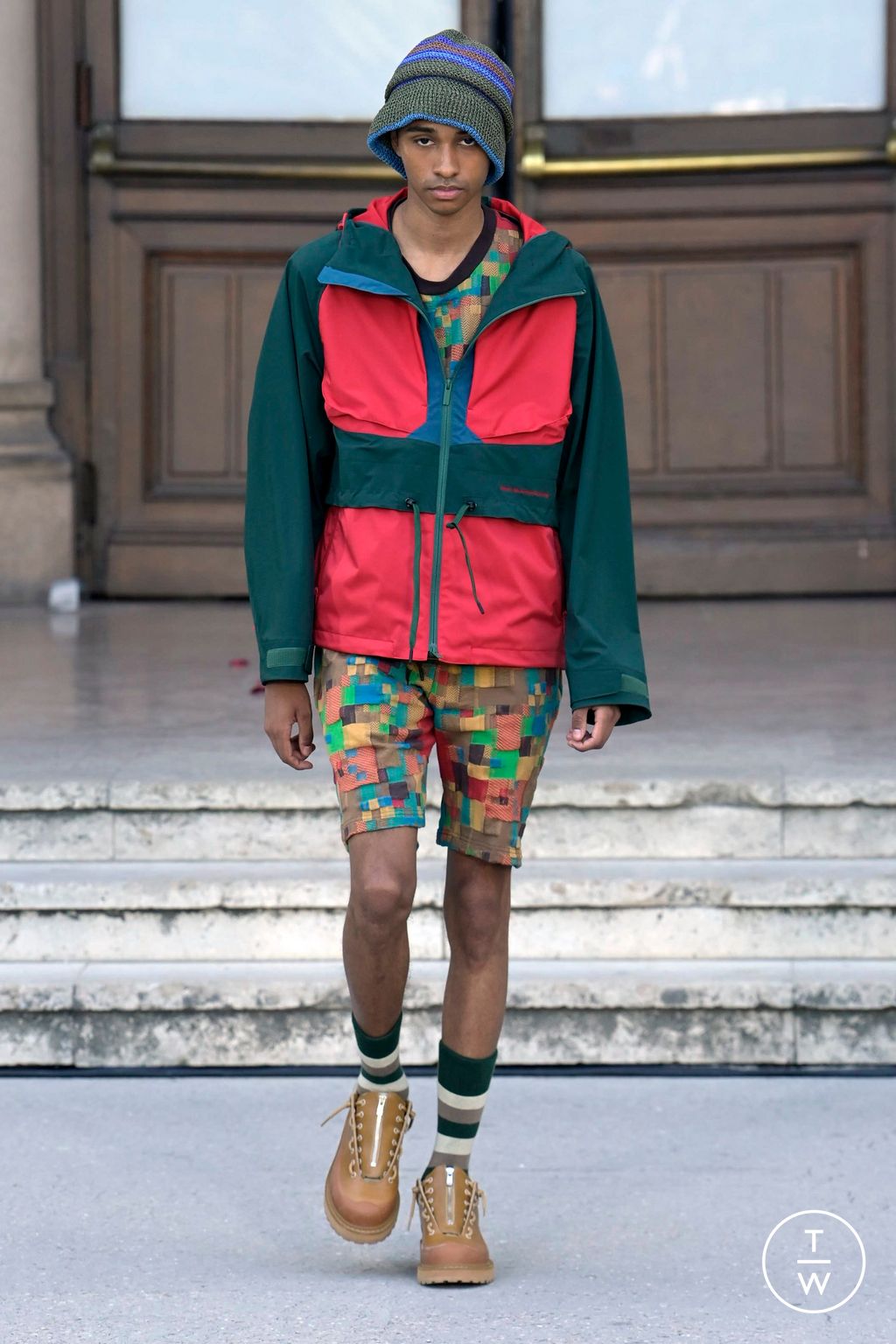 Fashion Week Paris Spring/Summer 2024 look 32 from the White Mountaineering collection menswear