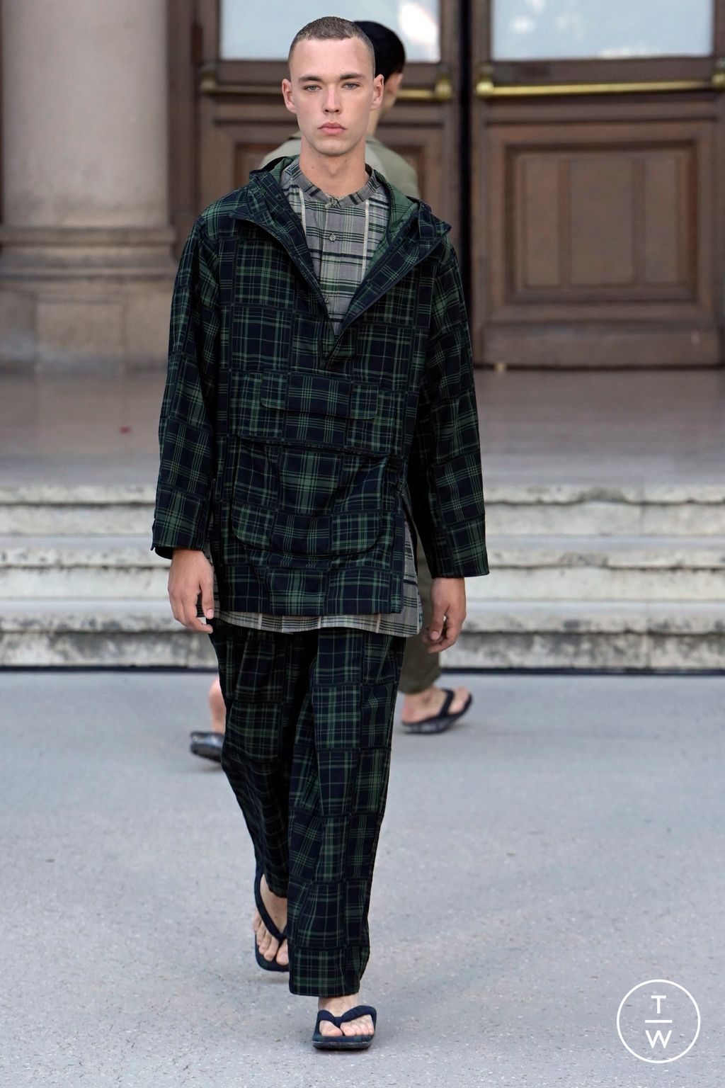 Fashion Week Paris Spring/Summer 2024 look 37 from the White Mountaineering collection menswear