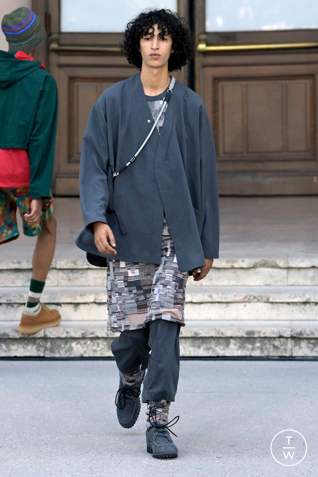 Fashion Week Paris Spring/Summer 2024 look 40 from the White Mountaineering collection menswear
