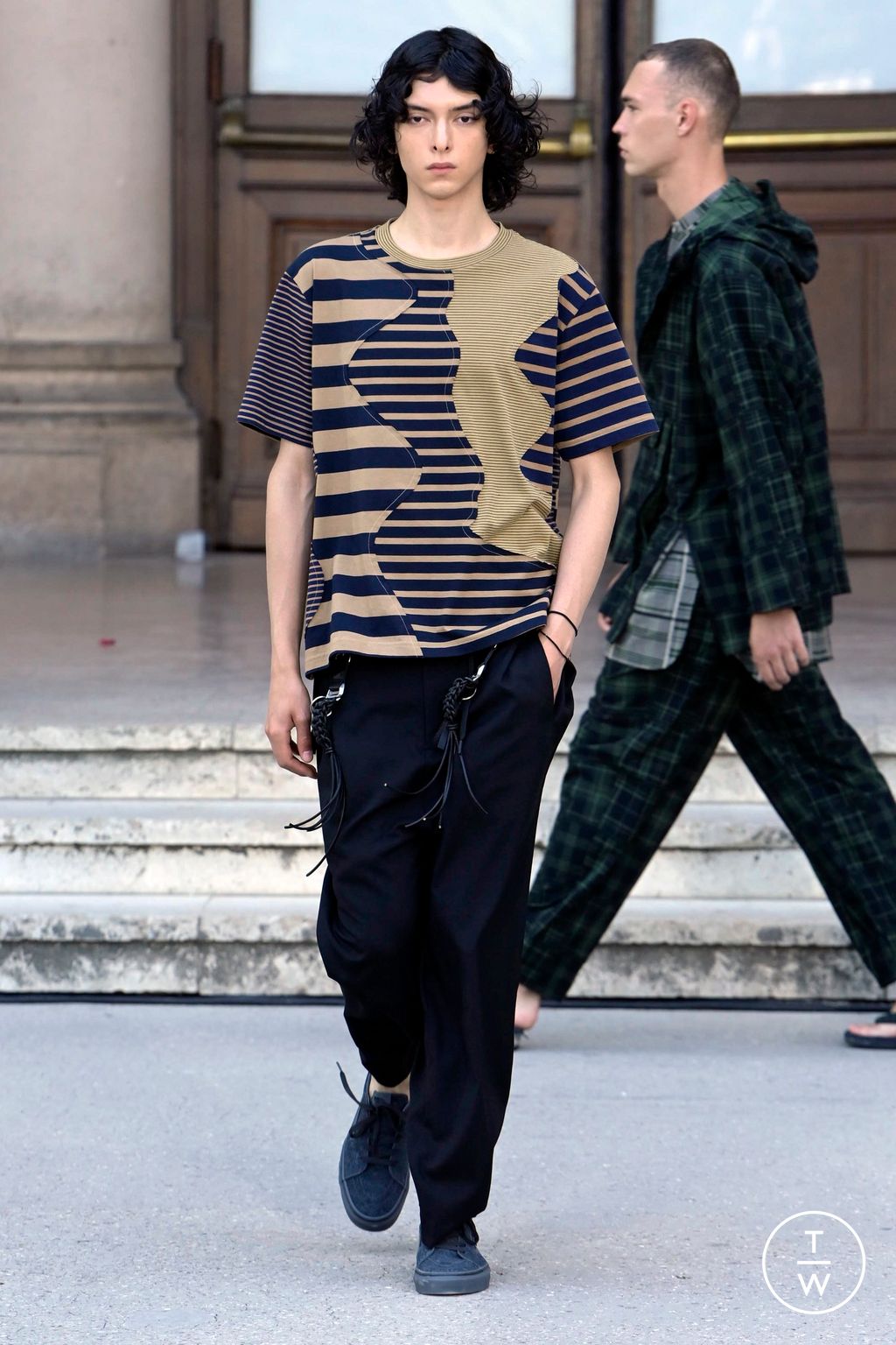 Fashion Week Paris Spring/Summer 2024 look 41 from the White Mountaineering collection menswear